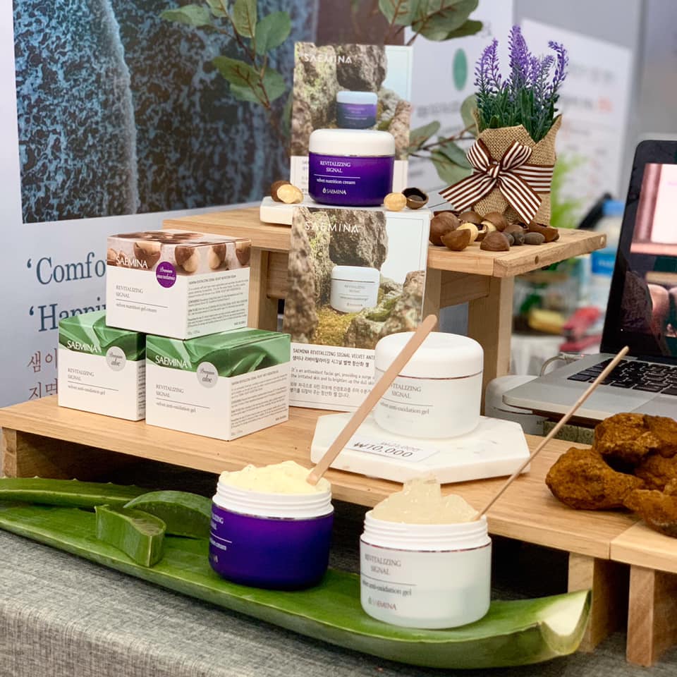 KEM PHỤC HỒI ,DƯỠNG ẨM DA SAEMINA REVITALIZING SIGNAL VELVET NUTRITION CREAM